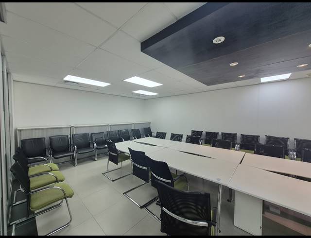 911M² OFFICE TO LET IN SANDTON CENTRAL
